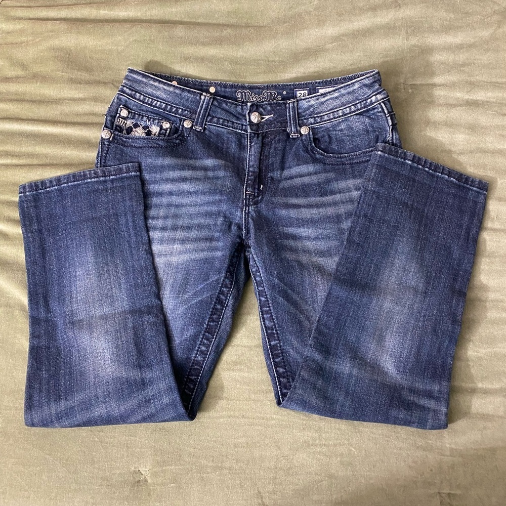 Miss Me boyfriend jeans capris size 28.  X-10 - Picture 4 of 16